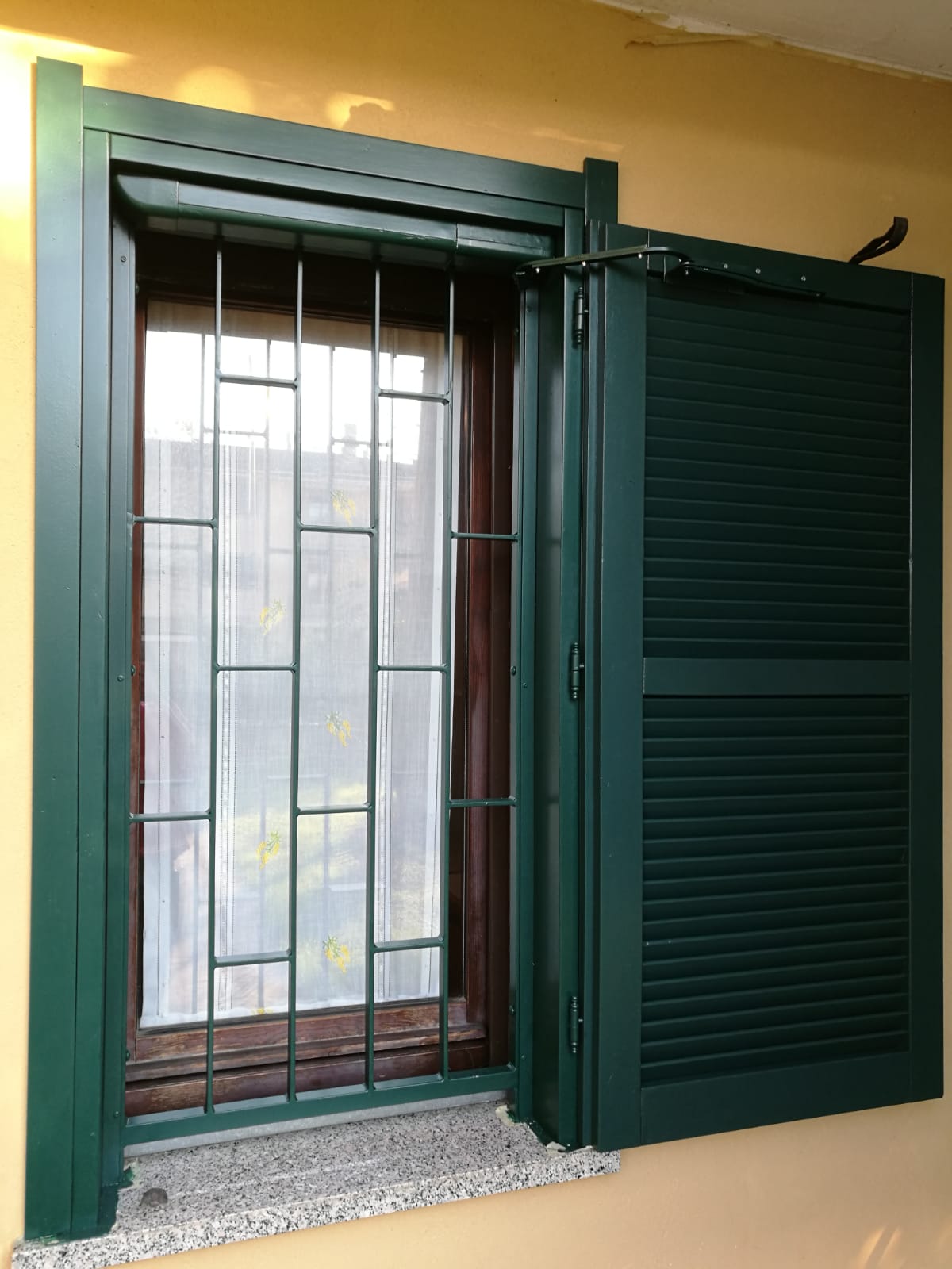 Accessori Plastico Ferroviario Krea Finestre In Plastica Per Modellismo HO 1/87 - Stile Italiano, 16 Pezzi, Colore Marrone, Krea Finestre Scala 1/87 Krea - Foto 3